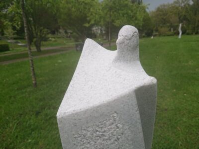 Skulpturenpfad auf dem Waldfriedhof
