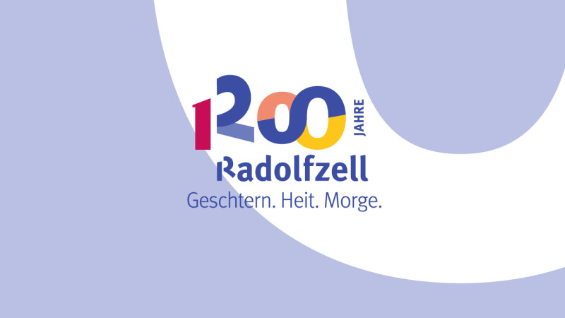 Radolfzell Logo: 1200 Jahre. Jubiläumsgrafik mit blauem Schriftzug und Slogan.